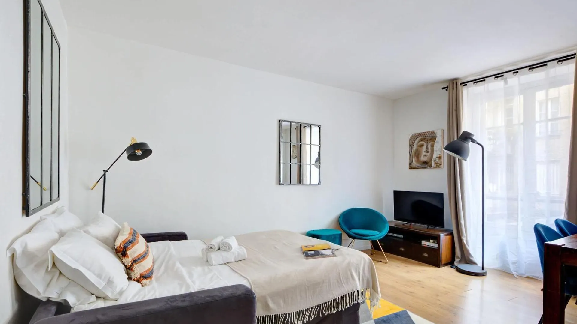 Apartment Bnbnova - Eiffel Tower & Champ De Mars Paris