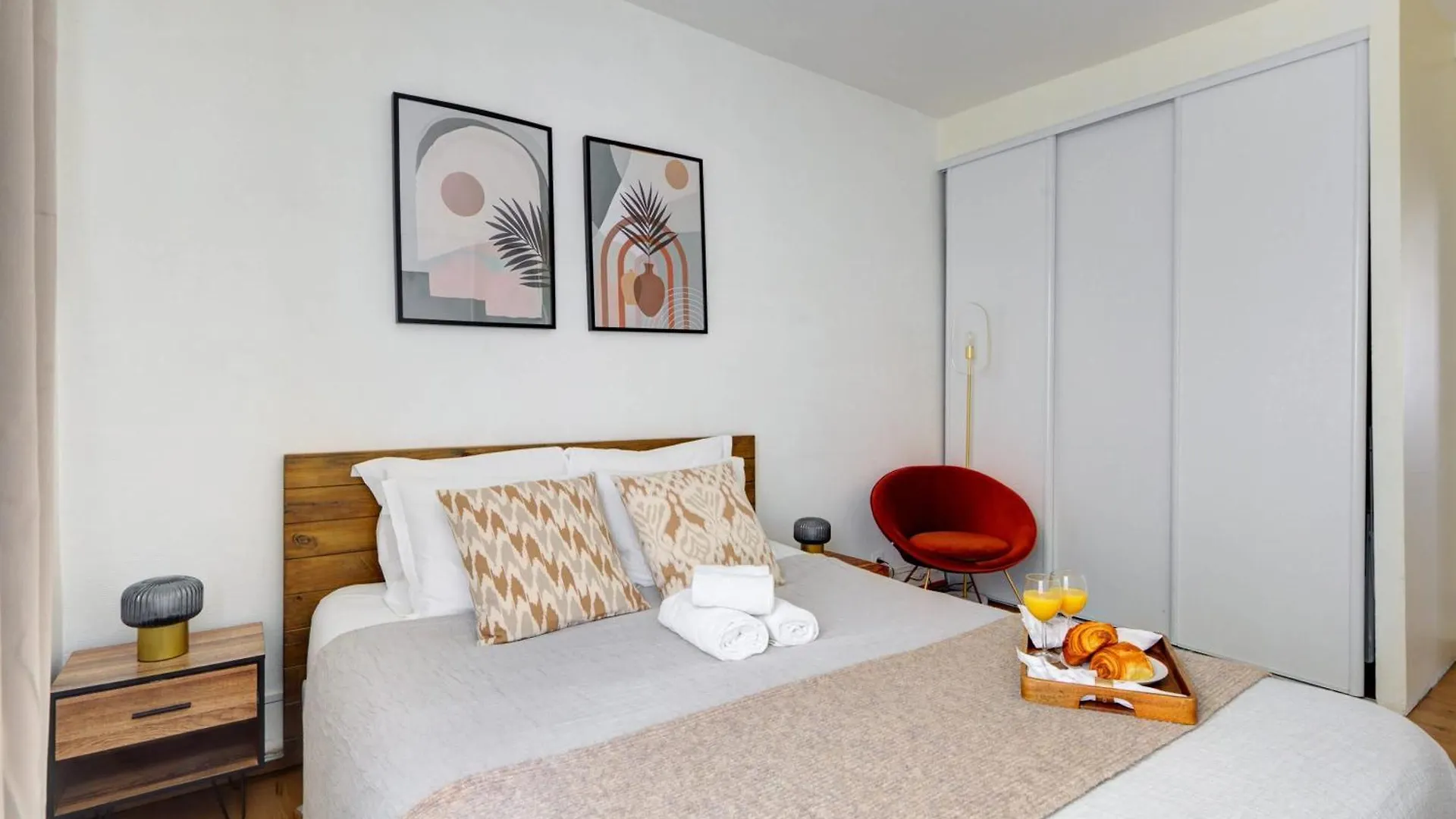 Apartment Bnbnova - Eiffel Tower & Champ De Mars Paris